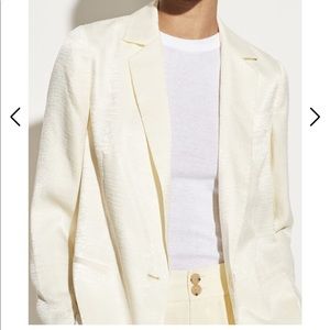 Vince draped boyfriend blazer cream color